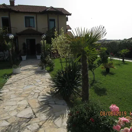 Kedo Villa